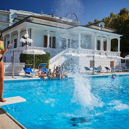 Hotel Venus غابيتّشي ماري المظهر الخارجي الصورة