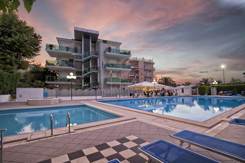 Hotel Venus غابيتّشي ماري المظهر الخارجي الصورة