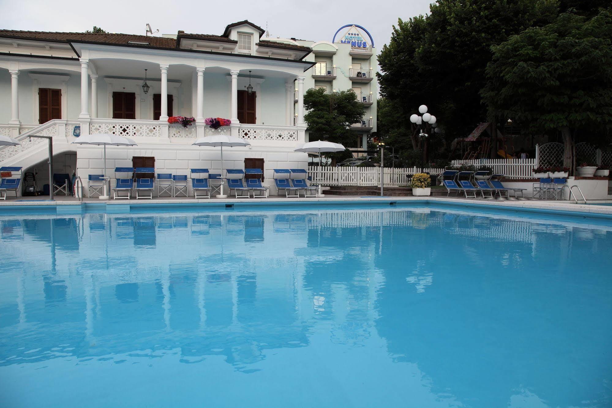 Hotel Venus غابيتّشي ماري المظهر الخارجي الصورة